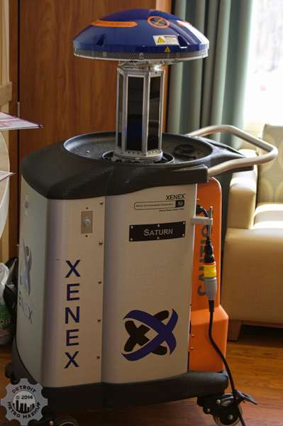 Xenex robot sterilizes the rooms with UV light