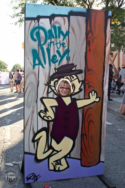 Michele's a Top Cat in the Alley